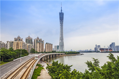 为学生提供全方位学习指导和辅助服务 为学生提供全方位学习指导和辅助服务
